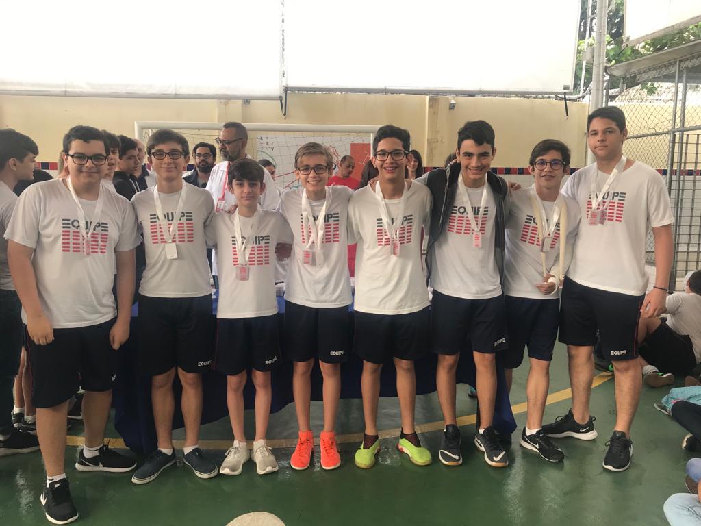 Entrega de medalhas dos Jogos Internos aos alunos do Ensino Fundamental Anos Finais