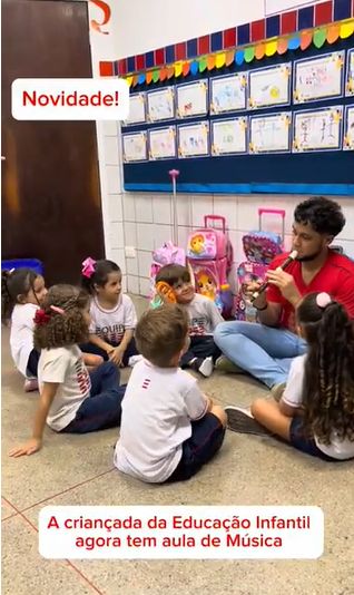 Aula de música. Educação Infantil.
