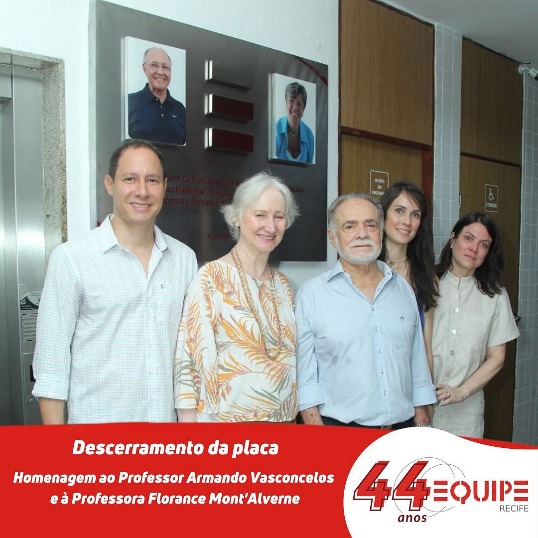 Desceramento da placa. Homenagem ao professor Armando Vasconcelos e à professora Florance Mont'Alverne.